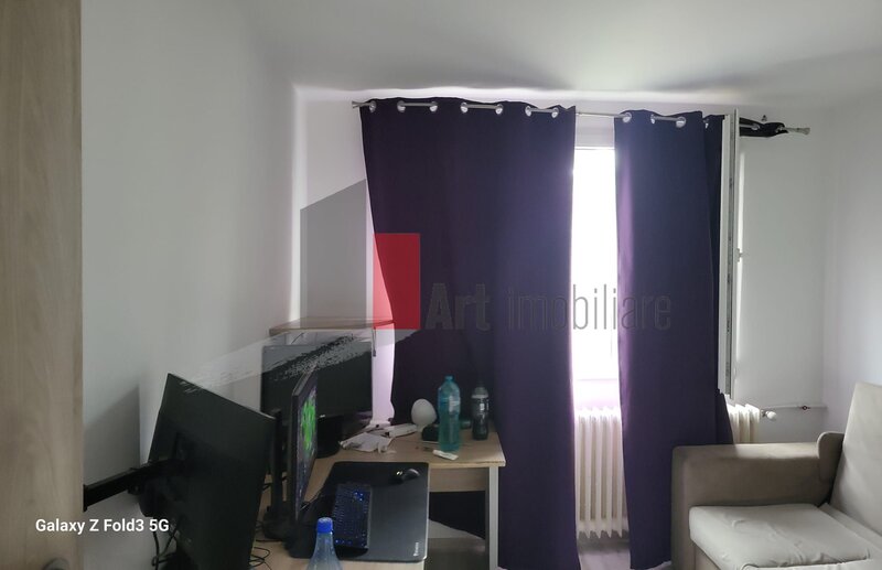 Trapezului Apartament 3 camere decomandat